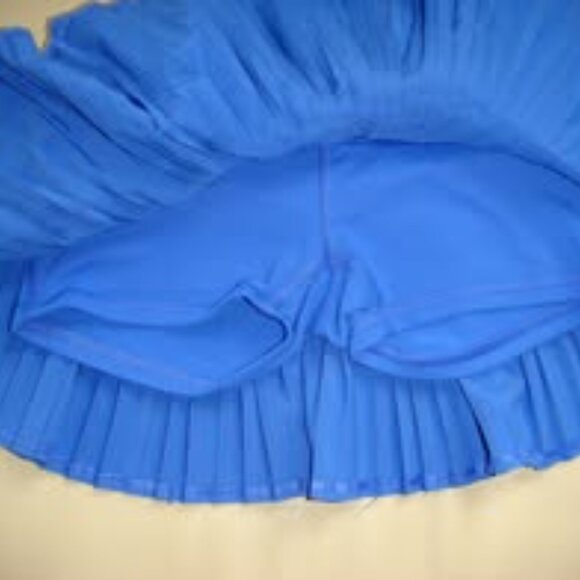 Ivivva Girl by Lululemon Pleat The Game Skirt  Skort built in shorts blue size 6 - Picture 2 of 3
